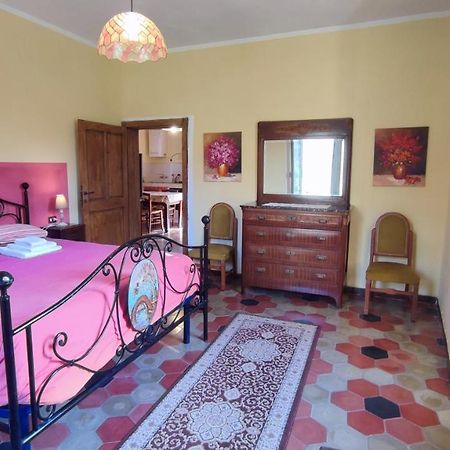 Maison d'hôtes Ca Giulietto Antico Casale In Lunigiana à Pontremoli Extérieur photo