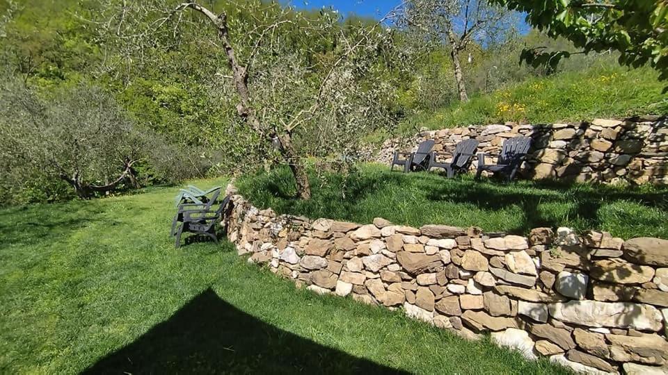 Maison d'hôtes Ca Giulietto Antico Casale In Lunigiana à Pontremoli Extérieur photo