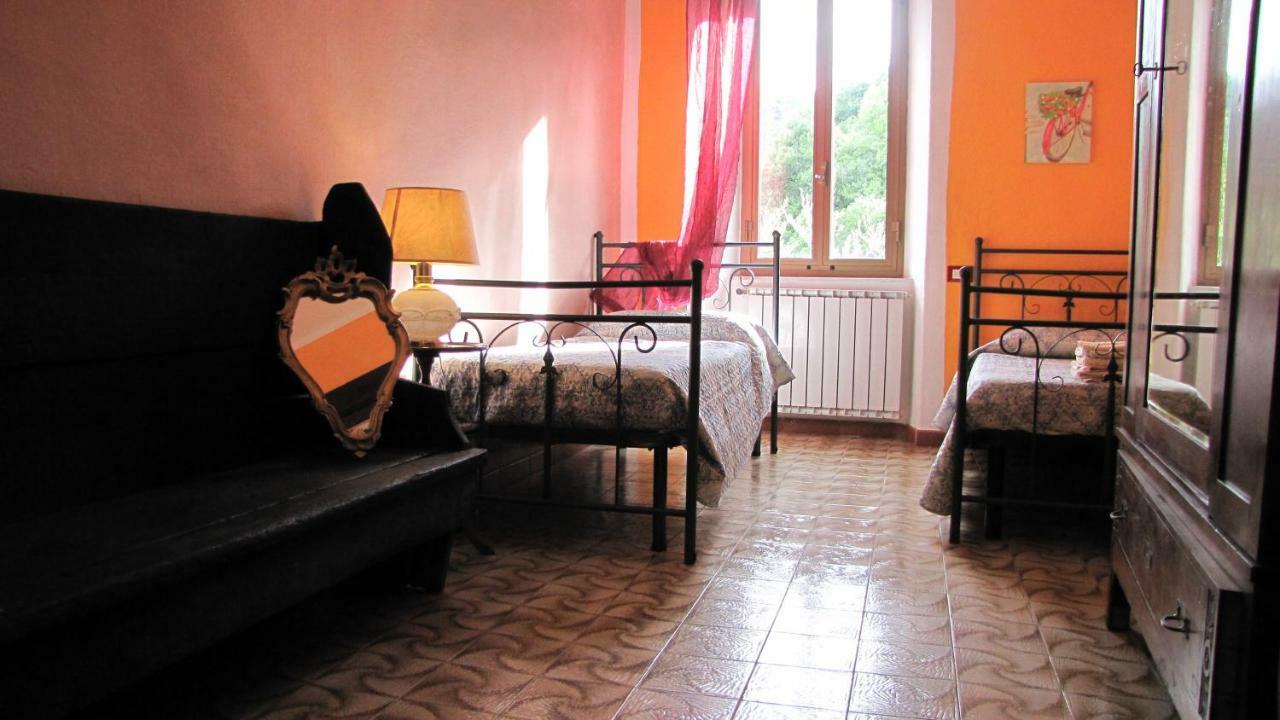 Maison d'hôtes Ca Giulietto Antico Casale In Lunigiana à Pontremoli Extérieur photo