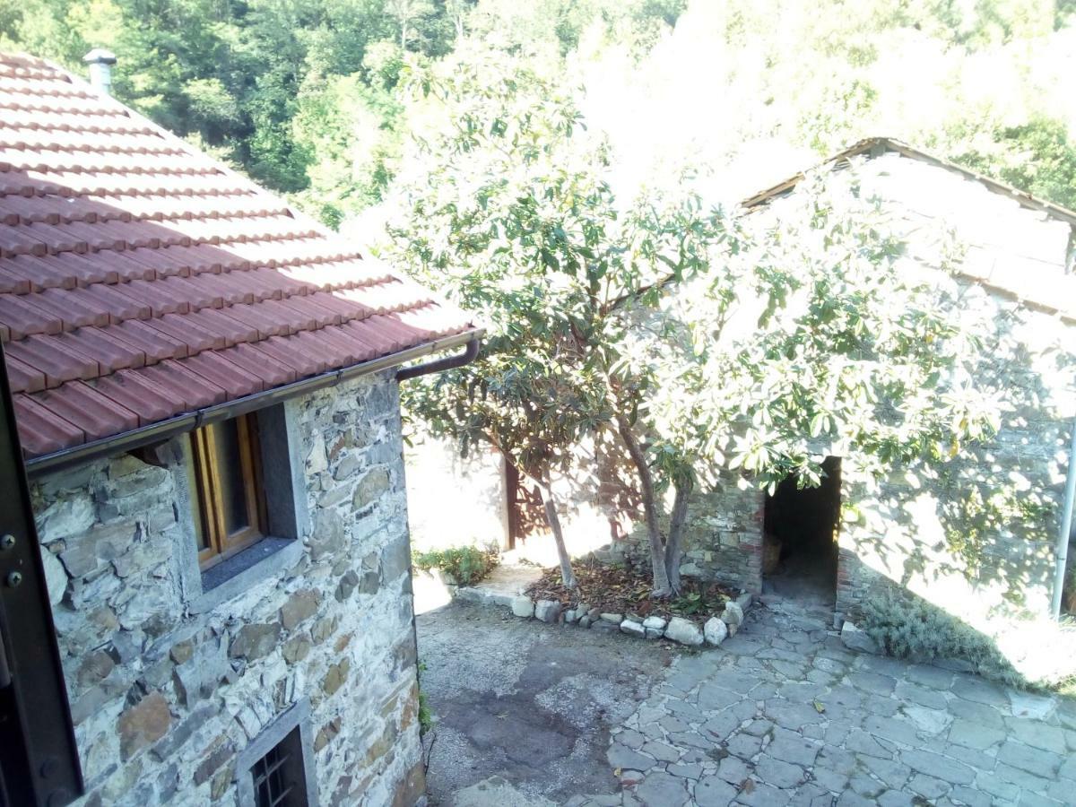 Maison d'hôtes Ca Giulietto Antico Casale In Lunigiana à Pontremoli Extérieur photo