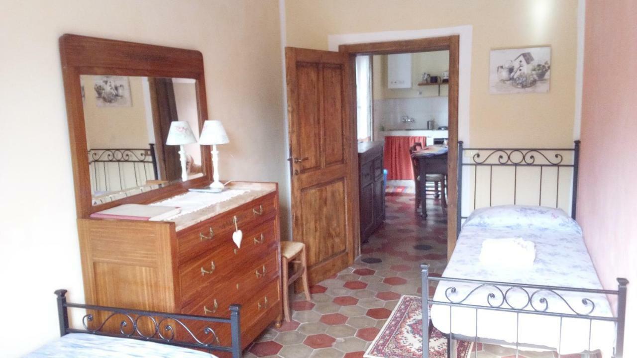 Maison d'hôtes Ca Giulietto Antico Casale In Lunigiana à Pontremoli Extérieur photo